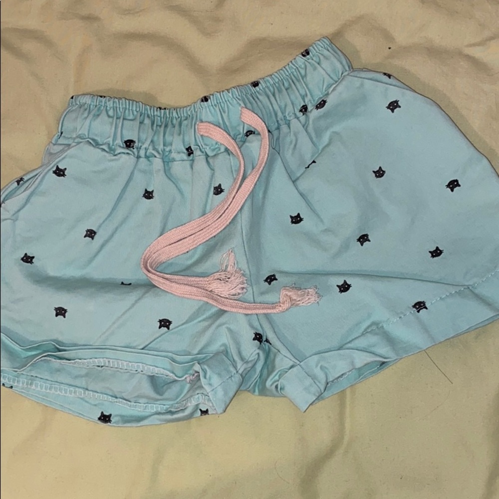 Cat light green short